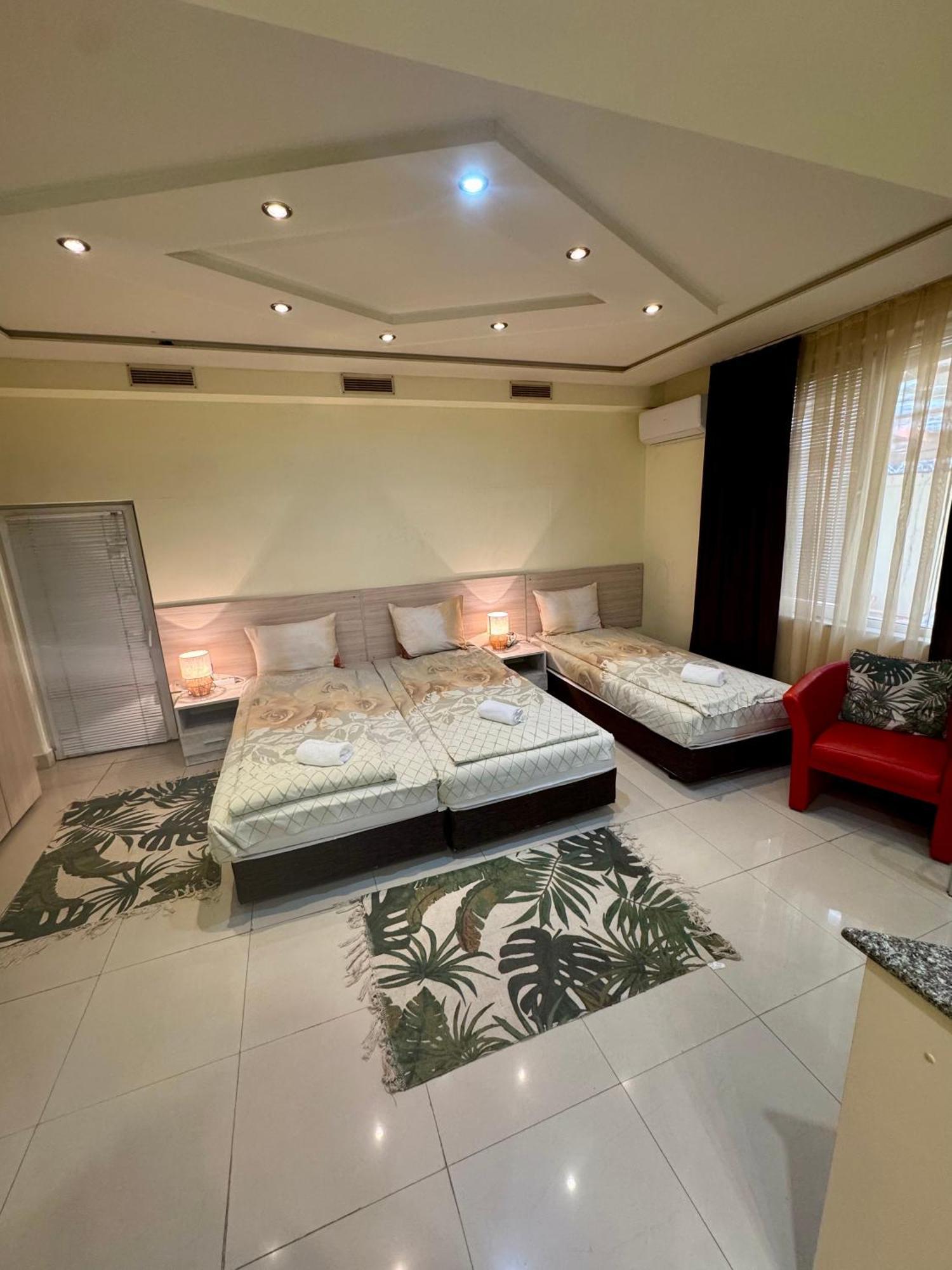 Venis House Hotel Plovdiv Ngoại thất bức ảnh